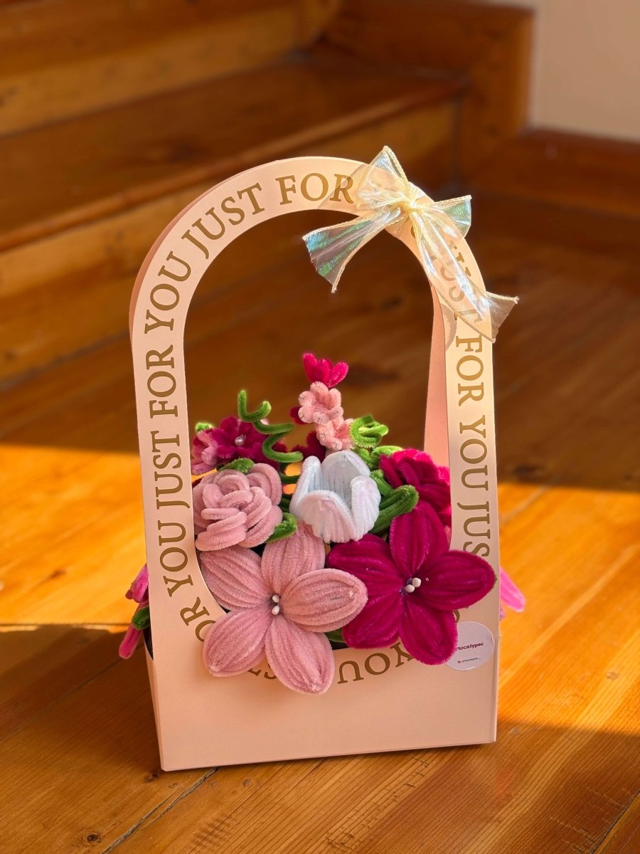 Barbiecore basket 🎀 - Artocalypse