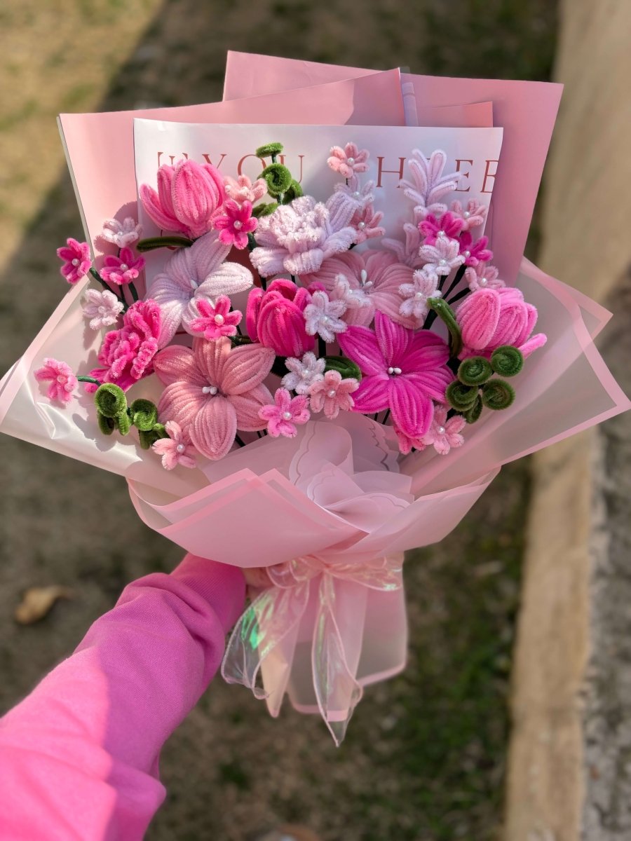 Barbiecore Bouquet🎀 - Artocalypse