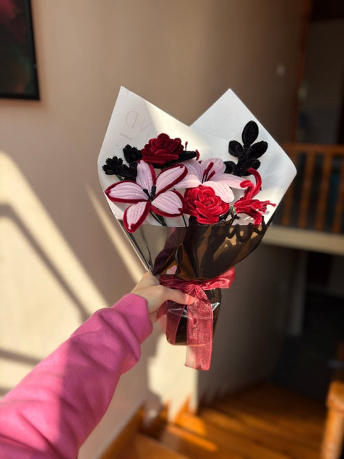 Black love bouquet - Artocalypse