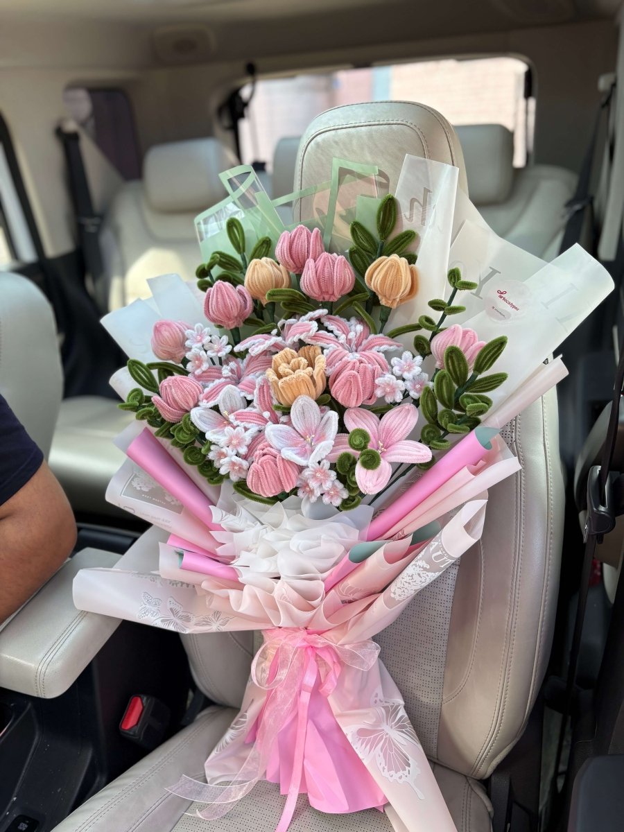 Bloomzilla bouquet🫠 - Artocalypse