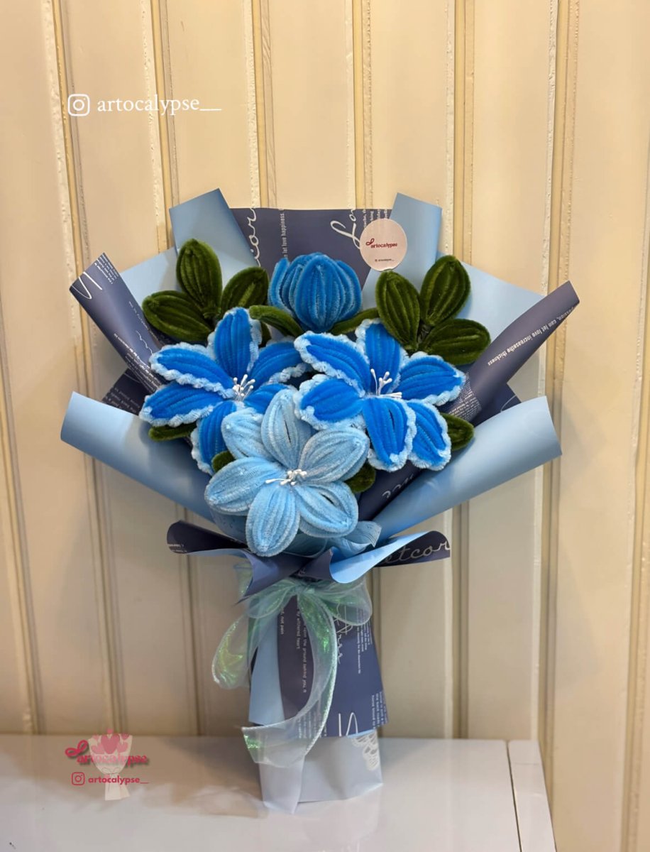 Blue blooms bouquet 🌀💙 - Artocalypse