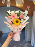 Blushing sunshine bouquet - Artocalypse