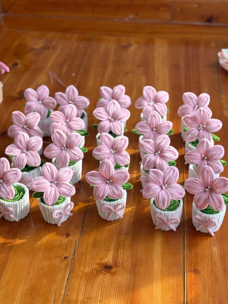 Bow lily pot - Artocalypse