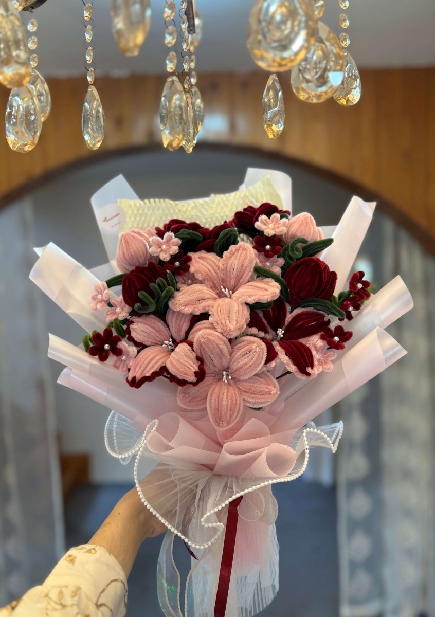 Burgundy muse bouquet♥️ - Artocalypse