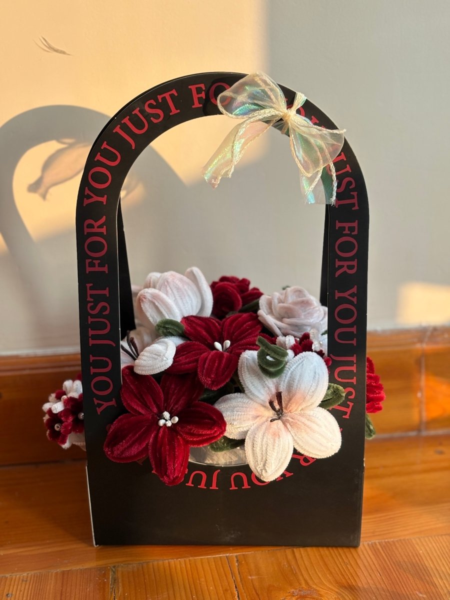 Chic black basket - Artocalypse