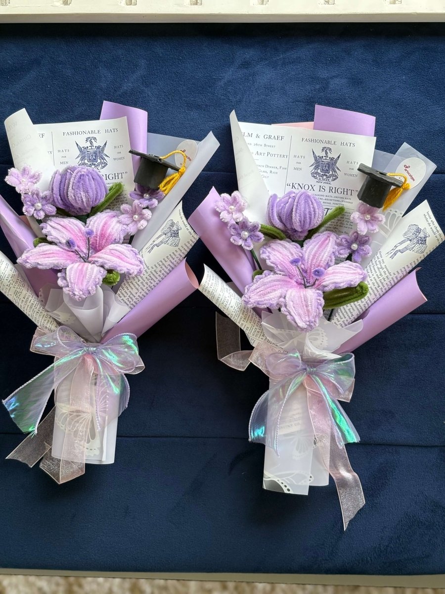 Graduation bouquet 🎓 - Artocalypse