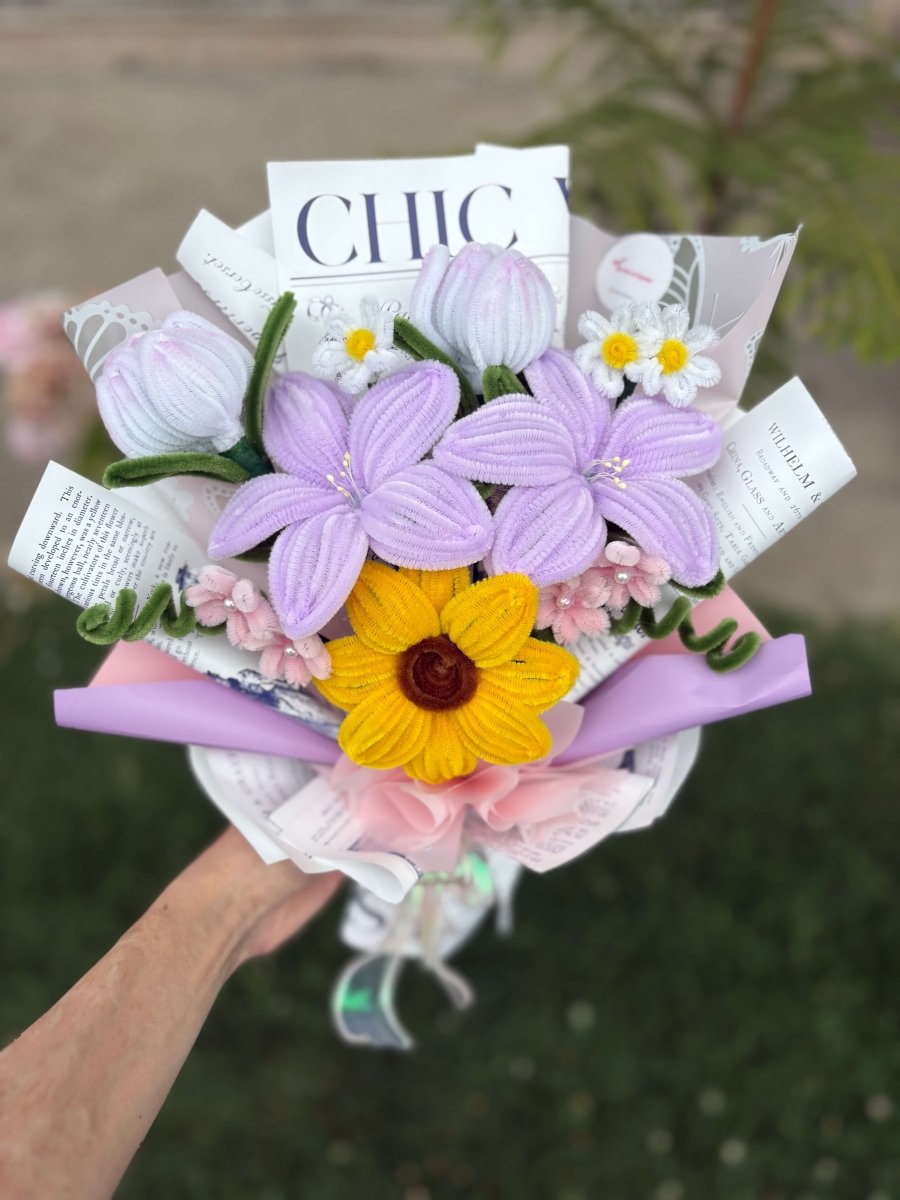 Lavender sunshine bouquet - Artocalypse