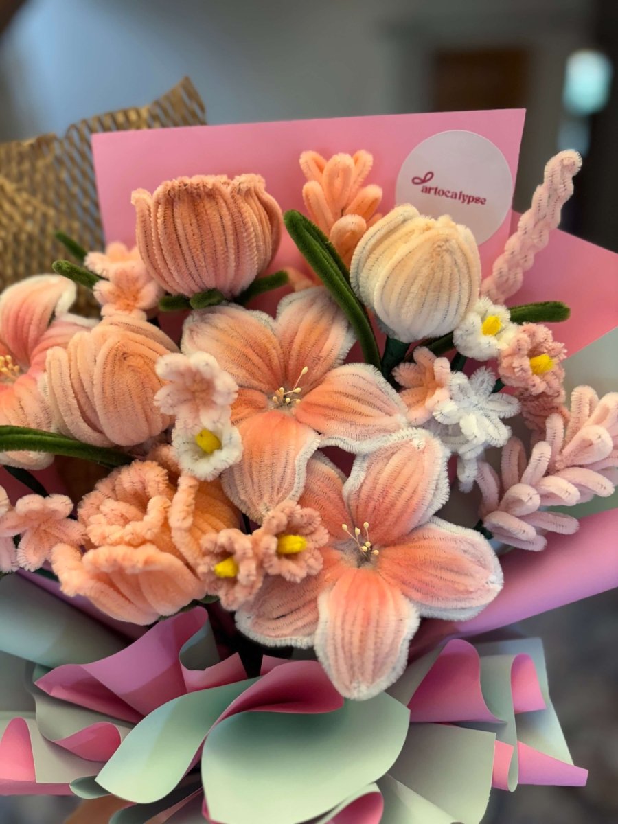 Sweet peach bouquet - Artocalypse
