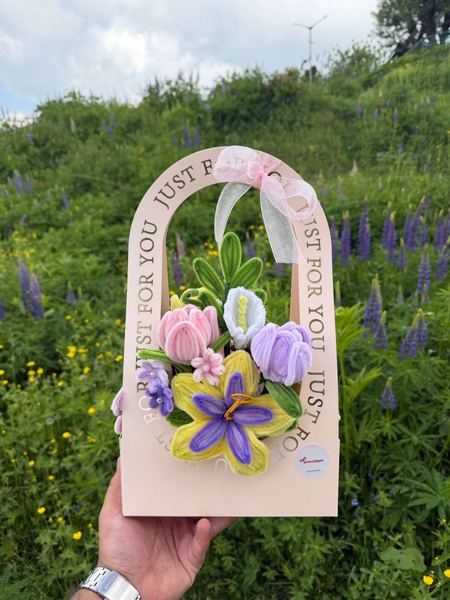 Tangled themed basket💛🪻 - Artocalypse