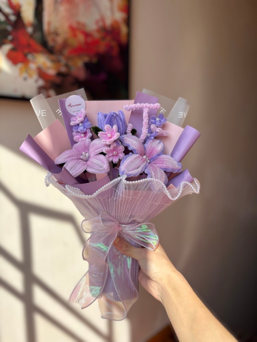 Tulily blooms bouquet - Artocalypse